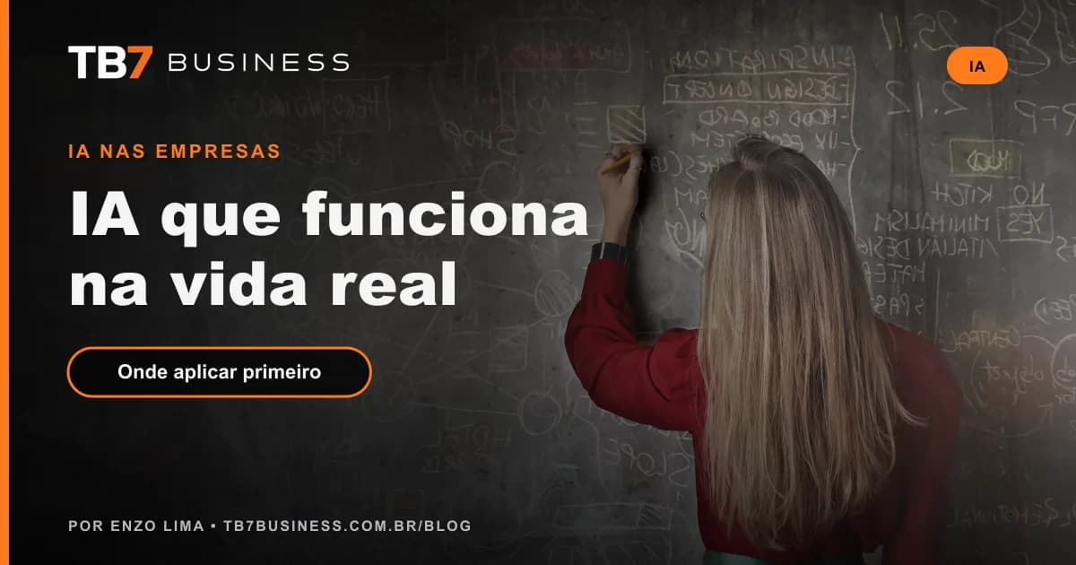 Profissional diante de um quadro com ideias sobre inteligência artificial